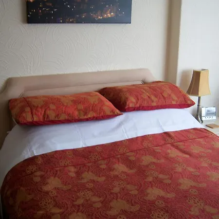 The Hillcrest Guest house 3*