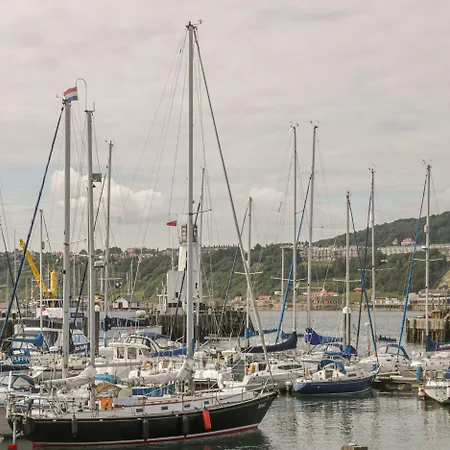 The Hillcrest Guest house Scarborough