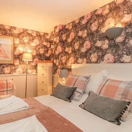 The Hillcrest Guest house 3*