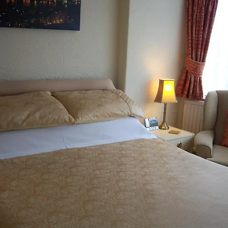 The Hillcrest Guest house 3*