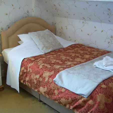 The Hillcrest Guest house