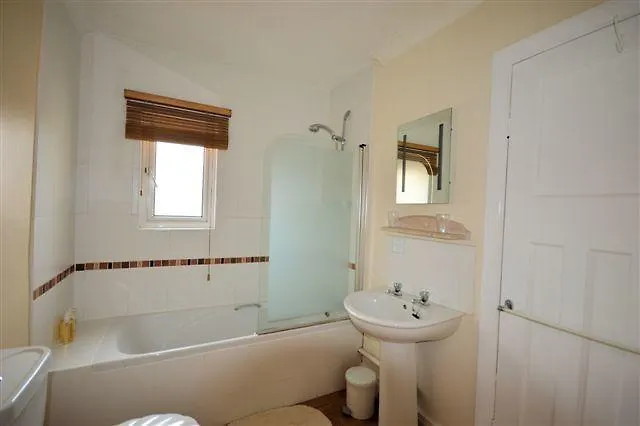 The Hillcrest سكرابورو